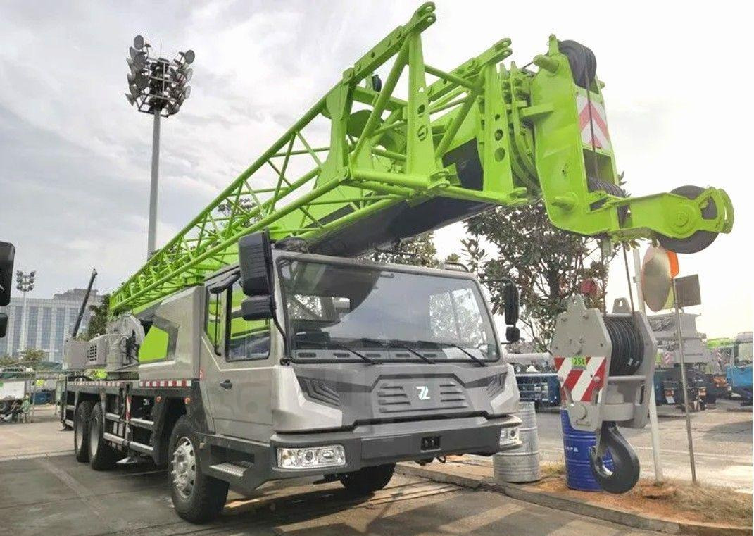 ZOOMLION ZTC250V - Мобильный кран: фото 4 ZOOMLION ZTC250V - Мобильный кран: фото 4