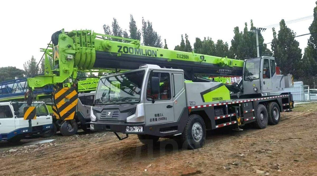 ZOOMLION ZTC250V - Мобильный кран: фото 4 ZOOMLION ZTC250V - Мобильный кран: фото 4