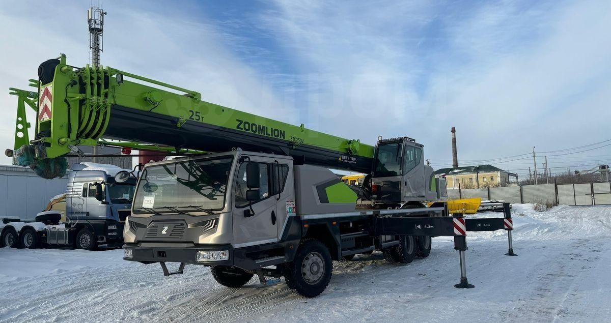 ZOOMLION ZTC250V - Мобильный кран: фото 1 ZOOMLION ZTC250V - Мобильный кран: фото 1