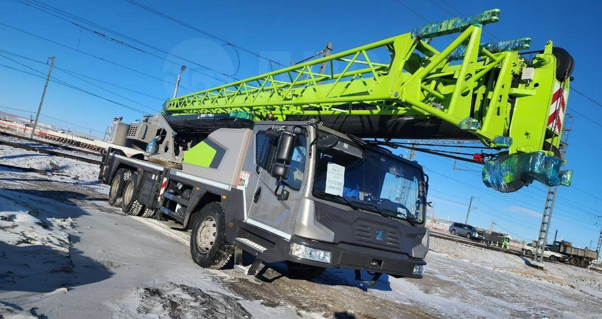 ZOOMLION ZTC300V-1 - Мобильный кран: фото 1 ZOOMLION ZTC300V-1 - Мобильный кран: фото 1