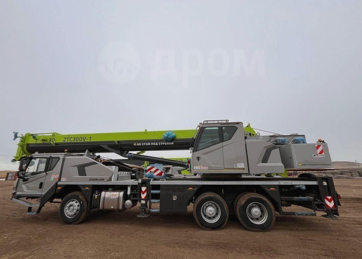ZOOMLION ZTC300V-1 - Мобильный кран: фото 1 ZOOMLION ZTC300V-1 - Мобильный кран: фото 1