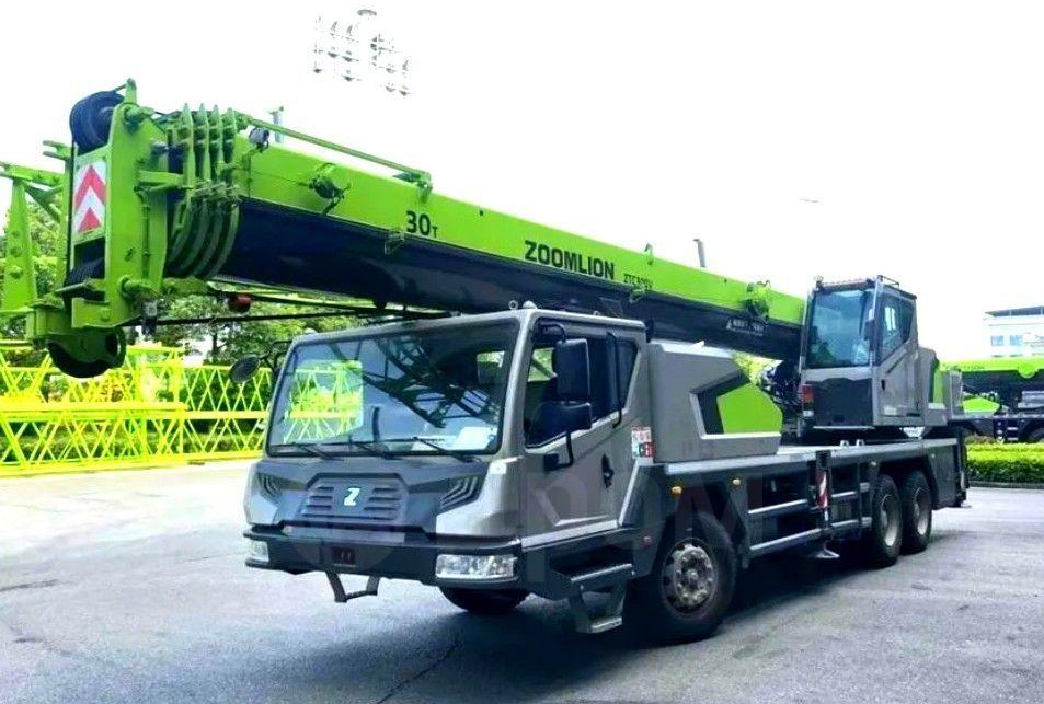 ZOOMLION ZTC300V - Мобильный кран: фото 4 ZOOMLION ZTC300V - Мобильный кран: фото 4