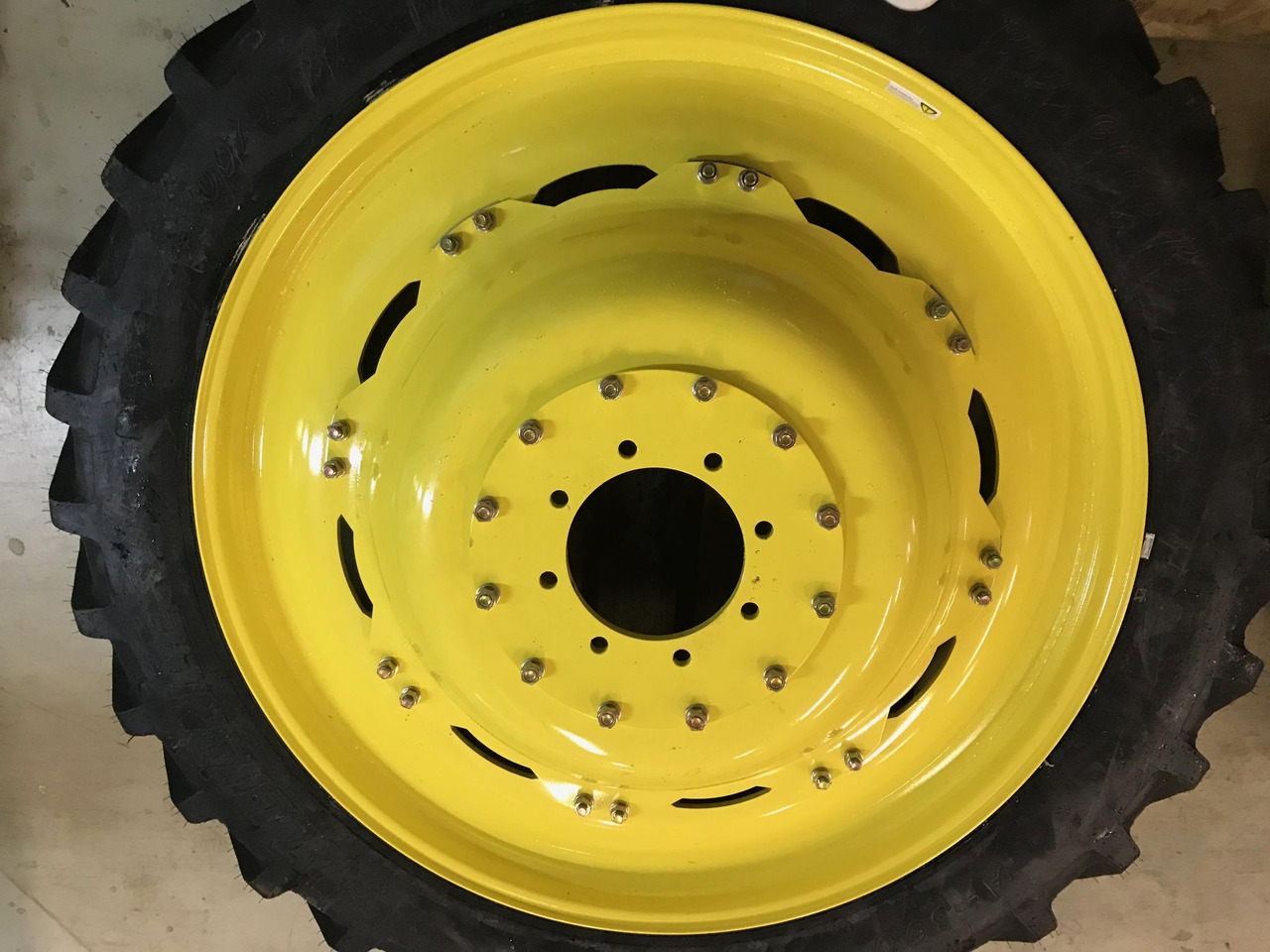 John Deere premium tillage wheel sets - Колесо для Сельскохозяйственной техники: фото 1 John Deere premium tillage wheel sets - Колесо для Сельскохозяйственной техники: фото 1