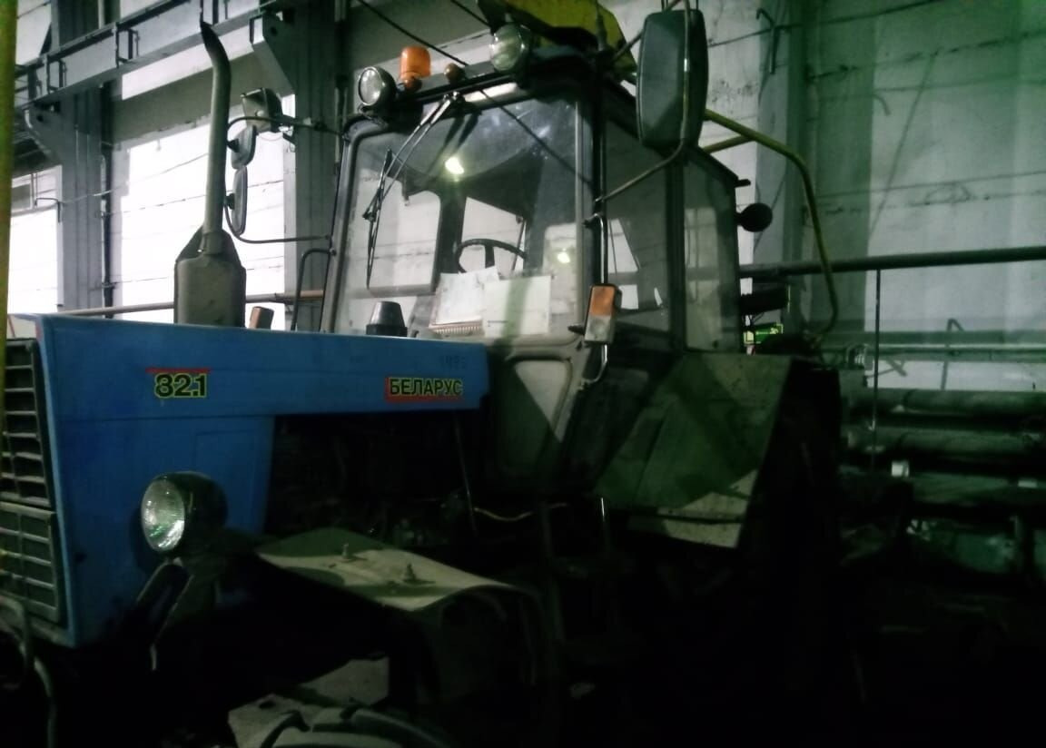 Бурильно-крановая машина бм-205Б на мтз-82.1.57 - Буровая машина: фото 2 Бурильно-крановая машина бм-205Б на мтз-82.1.57 - Буровая машина: фото 2