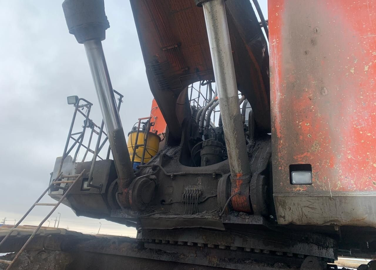 Гусеничный экскаватор Hitachi EX1900-6: фото 11