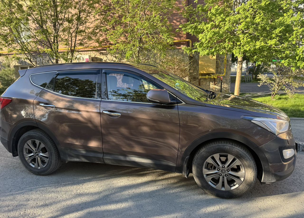 Hyundai Santa Fe 2.2 AT, 2015, 175 769 км - Легковой автомобиль: фото 1 Hyundai Santa Fe 2.2 AT, 2015, 175 769 км - Легковой автомобиль: фото 1
