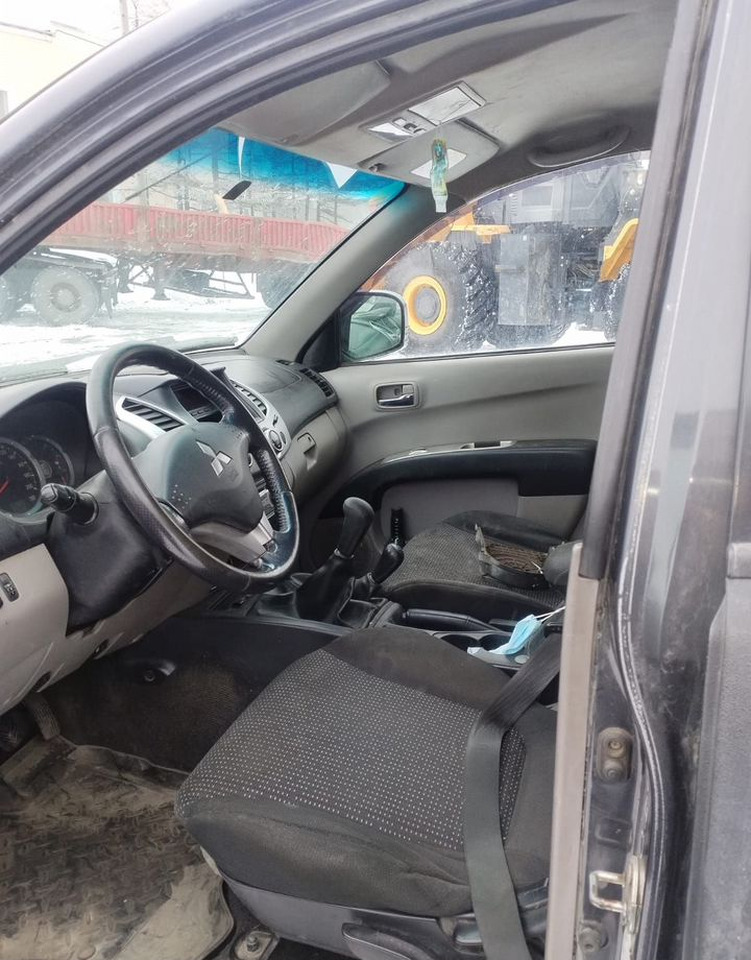 Легковой автомобиль Mitsubishi L200 2.5 MT, 2011, 634 120 км: фото 7
