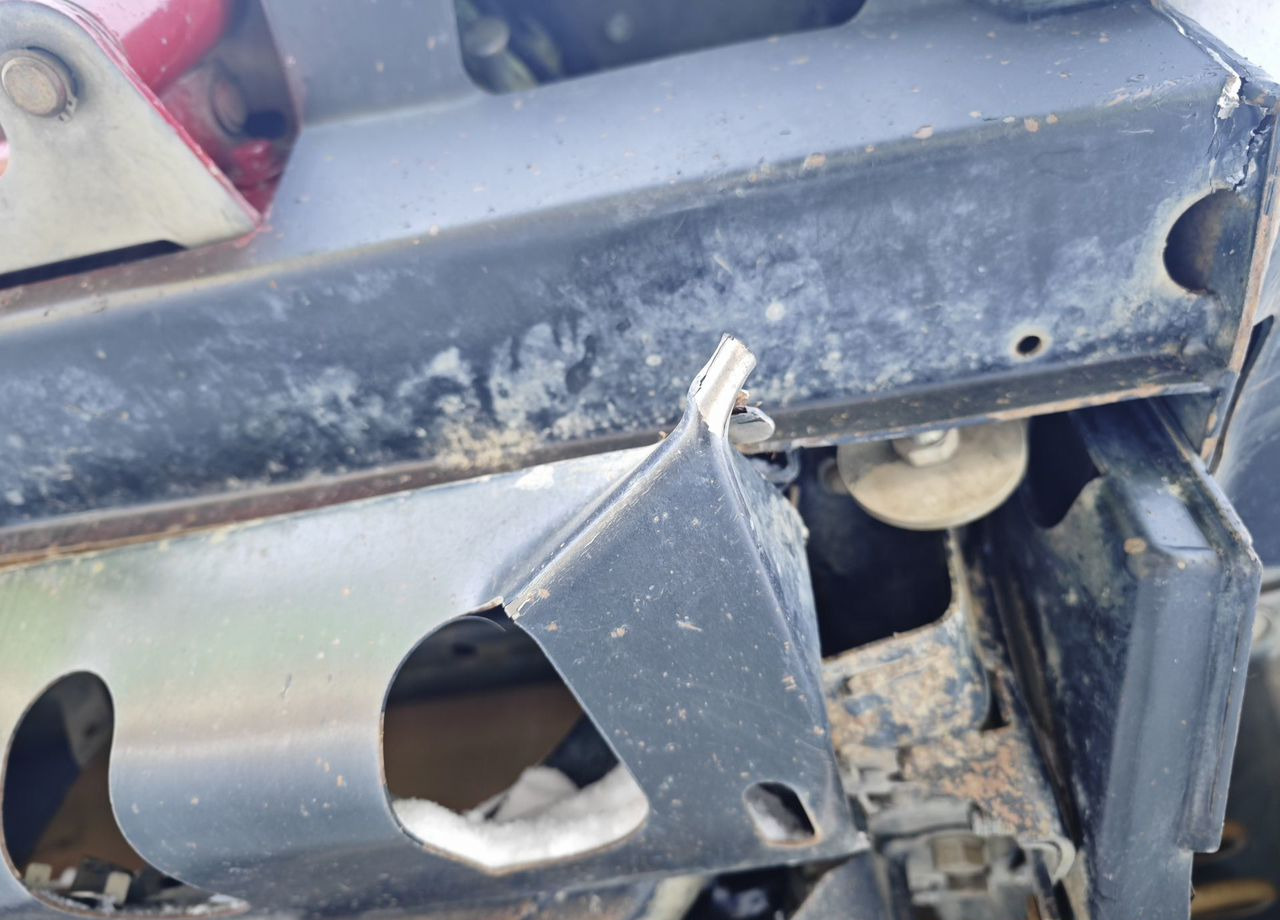 Легковой автомобиль Nissan Patrol 4.8 AT, 2006, битый, 999 999 км: фото 15