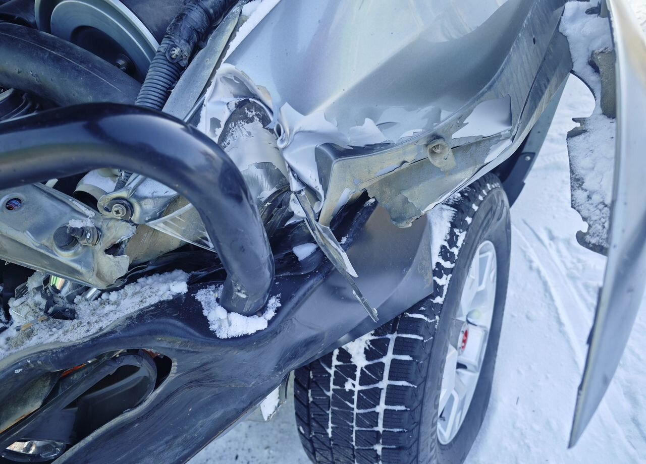 Легковой автомобиль Nissan Patrol 4.8 AT, 2006, битый, 999 999 км: фото 9