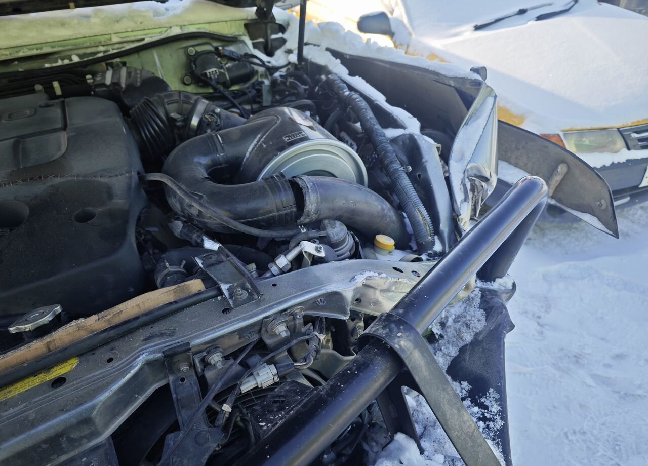 Легковой автомобиль Nissan Patrol 4.8 AT, 2006, битый, 999 999 км: фото 11