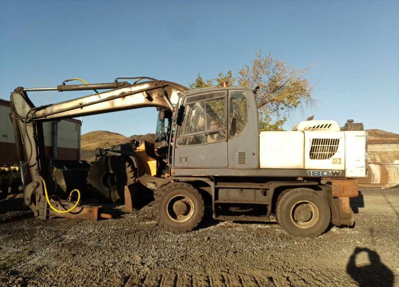 RM-Terex TVEX 180W - Колёсный экскаватор: фото 1 RM-Terex TVEX 180W - Колёсный экскаватор: фото 1