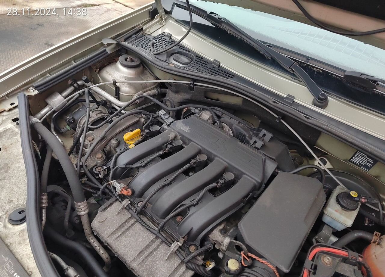 Легковой автомобиль Renault Duster 2.0 MT, 2013, битый, 247 304 км: фото 15