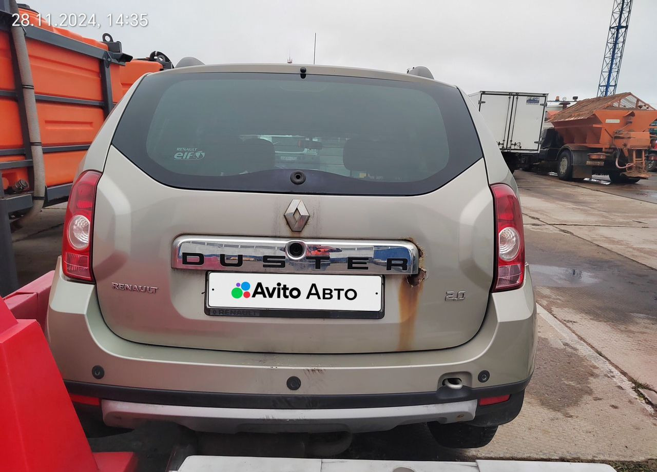 Легковой автомобиль Renault Duster 2.0 MT, 2013, битый, 247 304 км: фото 6