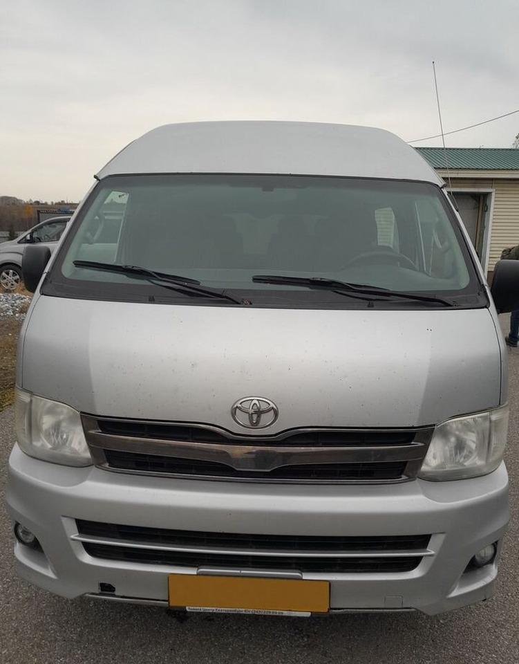 Toyota Hiace - Микроавтобус, Пассажирский фургон: фото 2 Toyota Hiace - Микроавтобус, Пассажирский фургон: фото 2