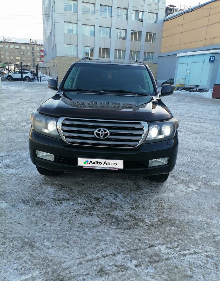 Toyota Land Cruiser 4.7 AT, 2010, 406 080 км - Легковой автомобиль: фото 1 Toyota Land Cruiser 4.7 AT, 2010, 406 080 км - Легковой автомобиль: фото 1