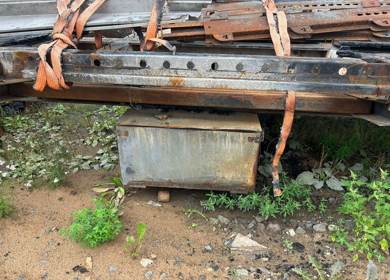 Тентованный полуприцеп Bonum 914296-04: фото 20