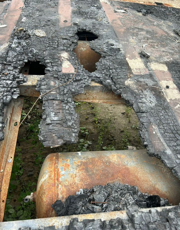 Тентованный полуприцеп Bonum 914296-04: фото 9