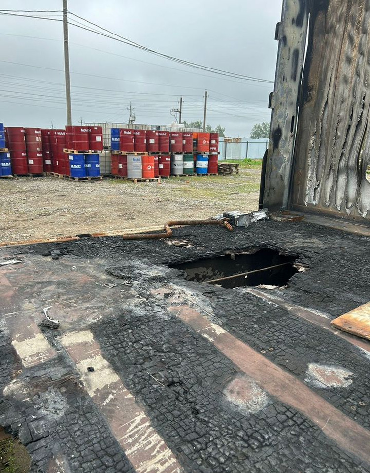 Тентованный полуприцеп Bonum 914296-04: фото 10