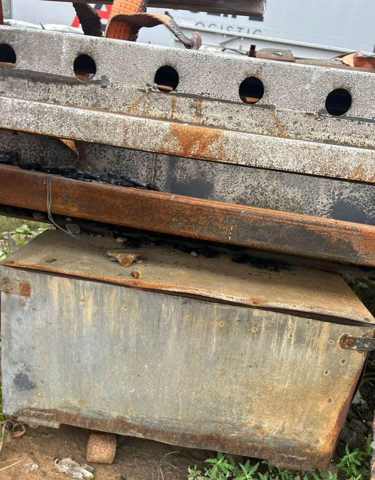 Тентованный полуприцеп Bonum 914296-04: фото 19