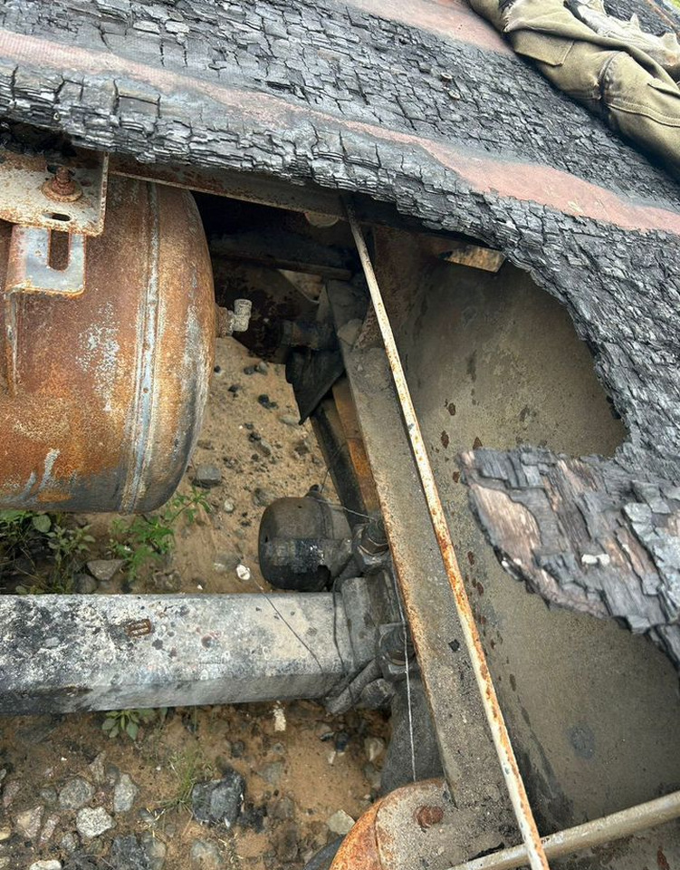 Тентованный полуприцеп Bonum 914296-04: фото 28