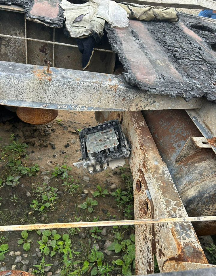 Тентованный полуприцеп Bonum 914296-04: фото 30