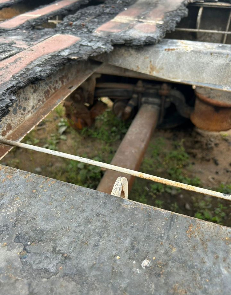 Тентованный полуприцеп Bonum 914296-04: фото 18