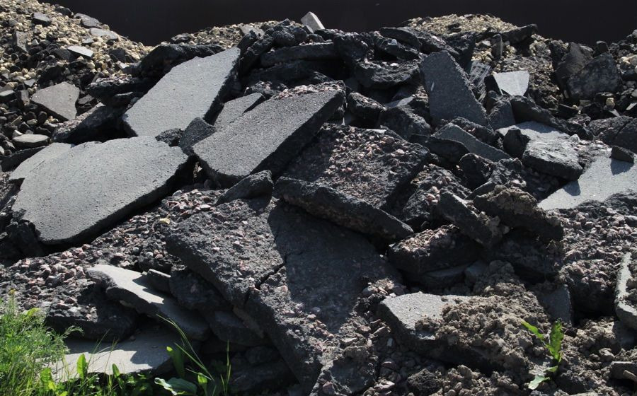 Приму скол асфальта, асфальтная крошка - Другая техника: фото 1 Приму скол асфальта, асфальтная крошка - Другая техника: фото 1