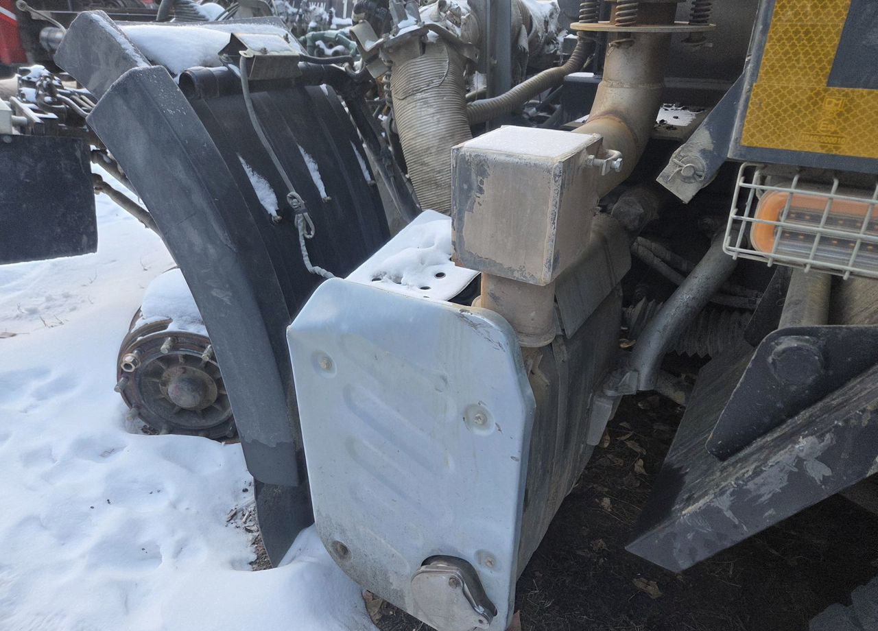 Самосвал FAW J6: фото 11 Самосвал FAW J6: фото 11