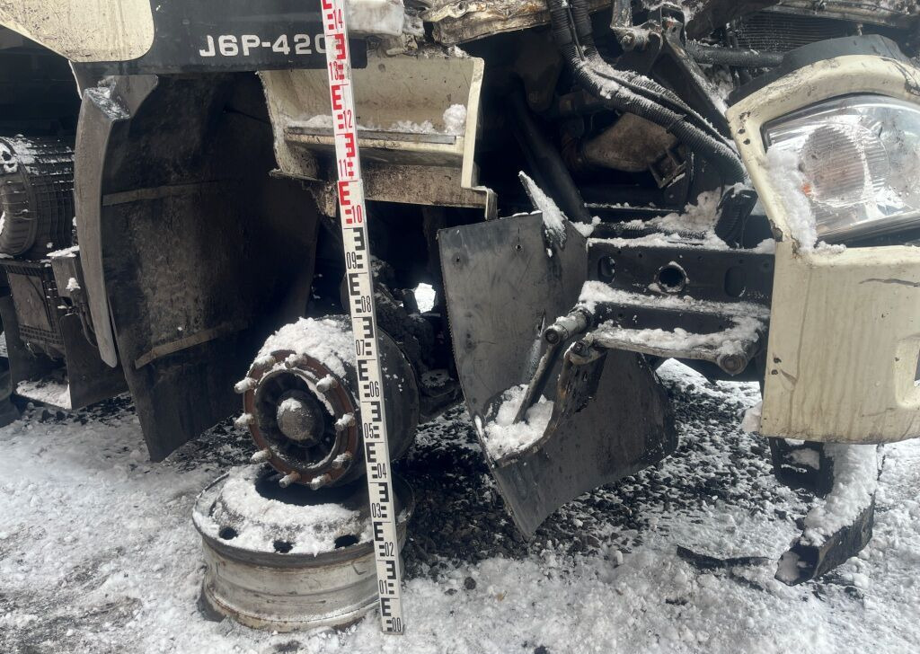 Самосвал FAW J6: фото 13