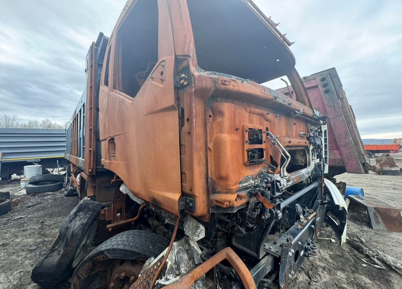 Самосвал FAW J6: фото 11