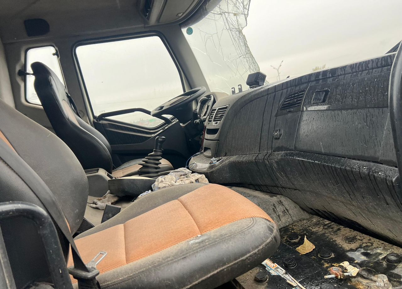 Самосвал FAW J6: фото 38