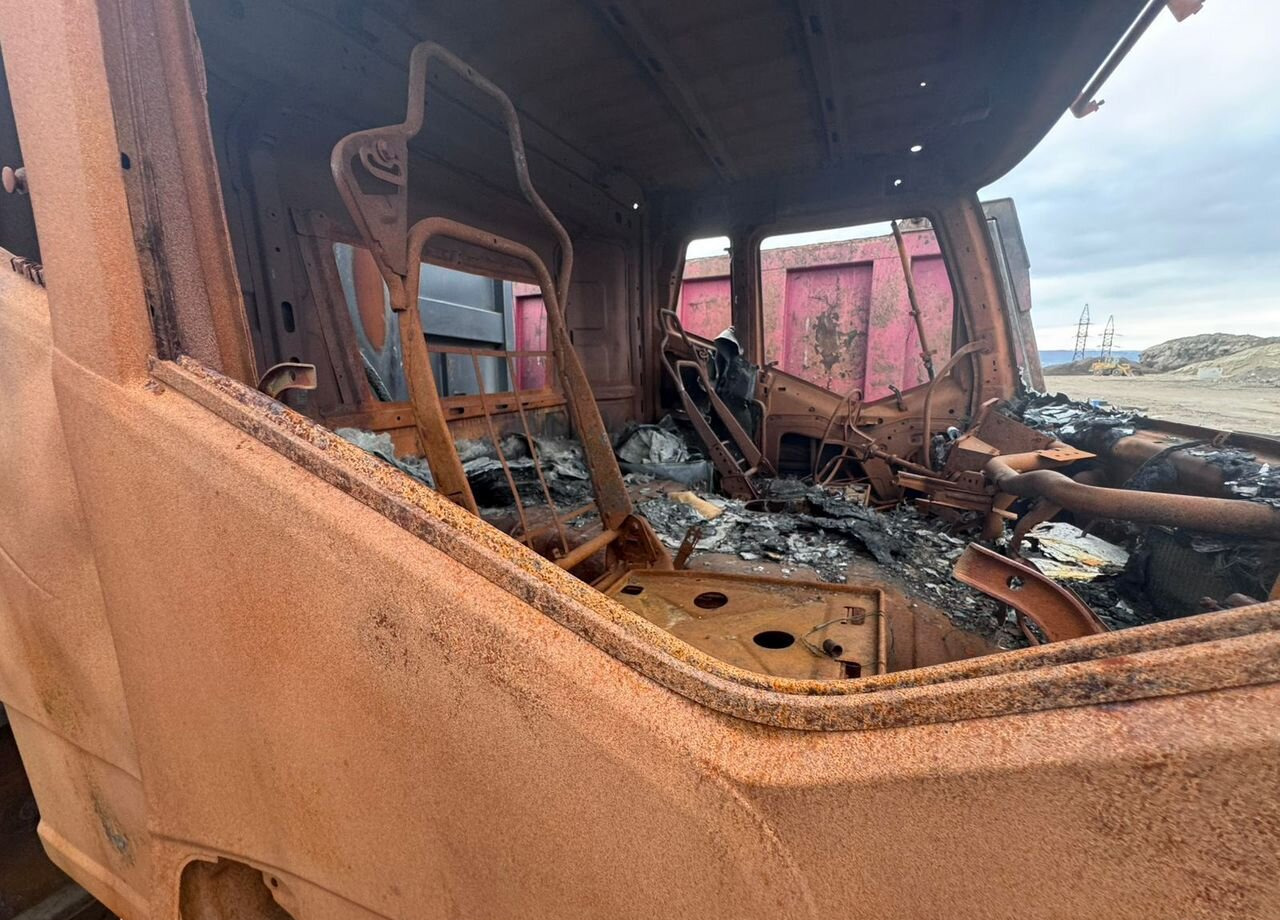 Самосвал FAW J6: фото 10