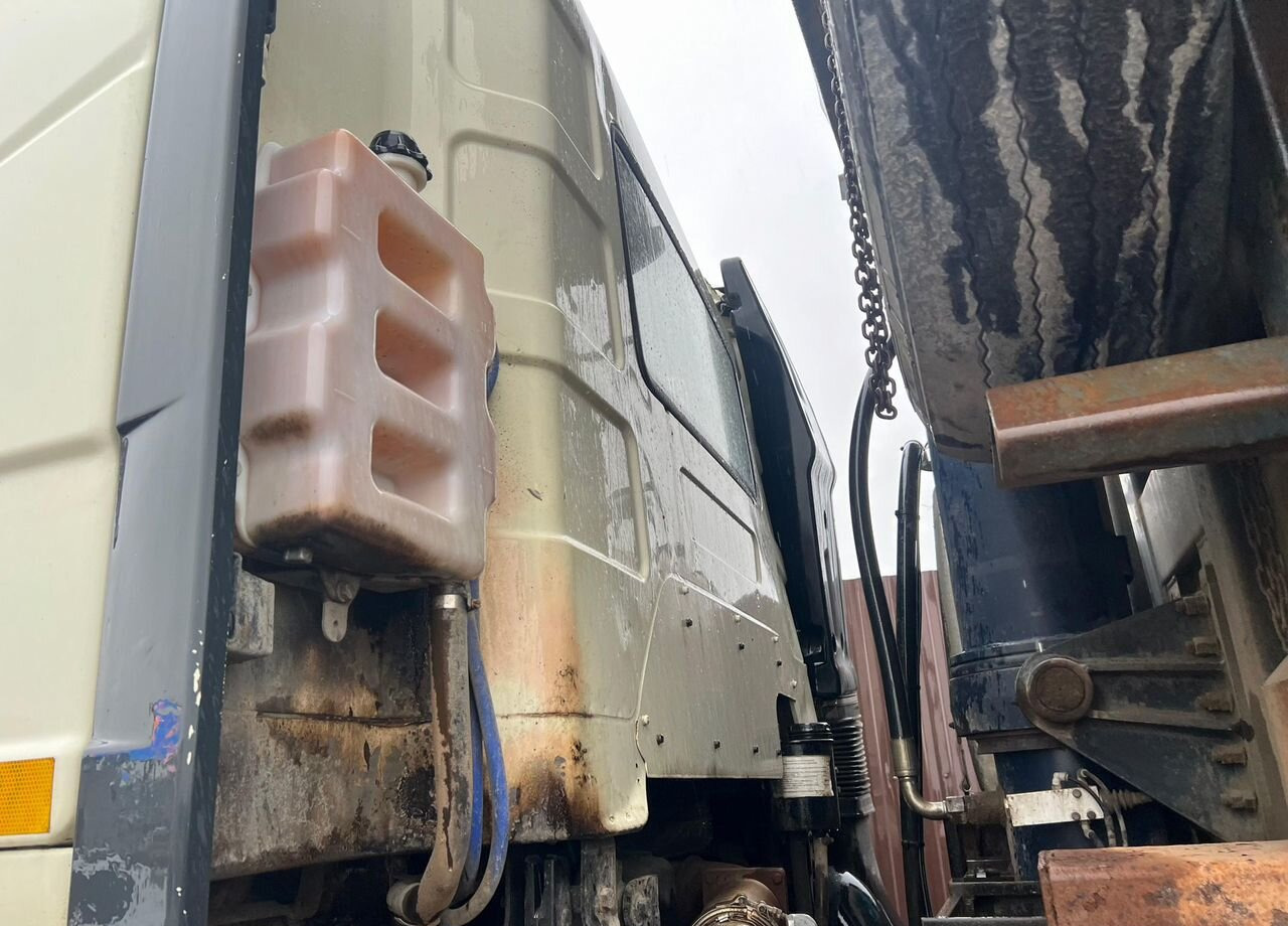 Самосвал FAW J6: фото 17