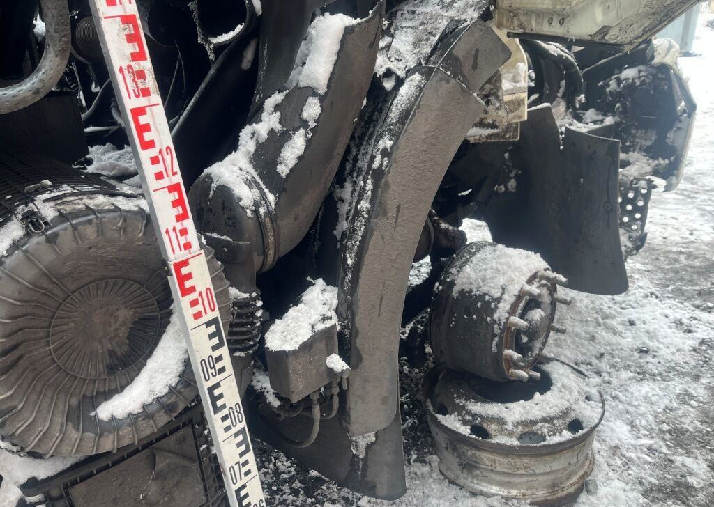 Самосвал FAW J6: фото 29