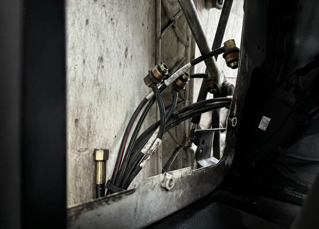 Самосвал FAW J6: фото 32