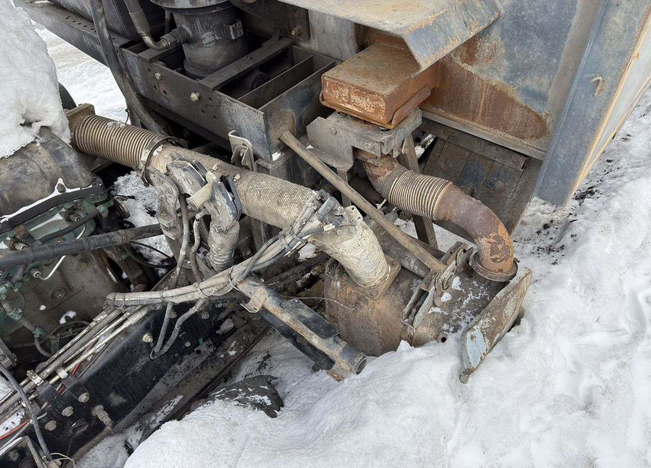 Самосвал FAW J6: фото 32