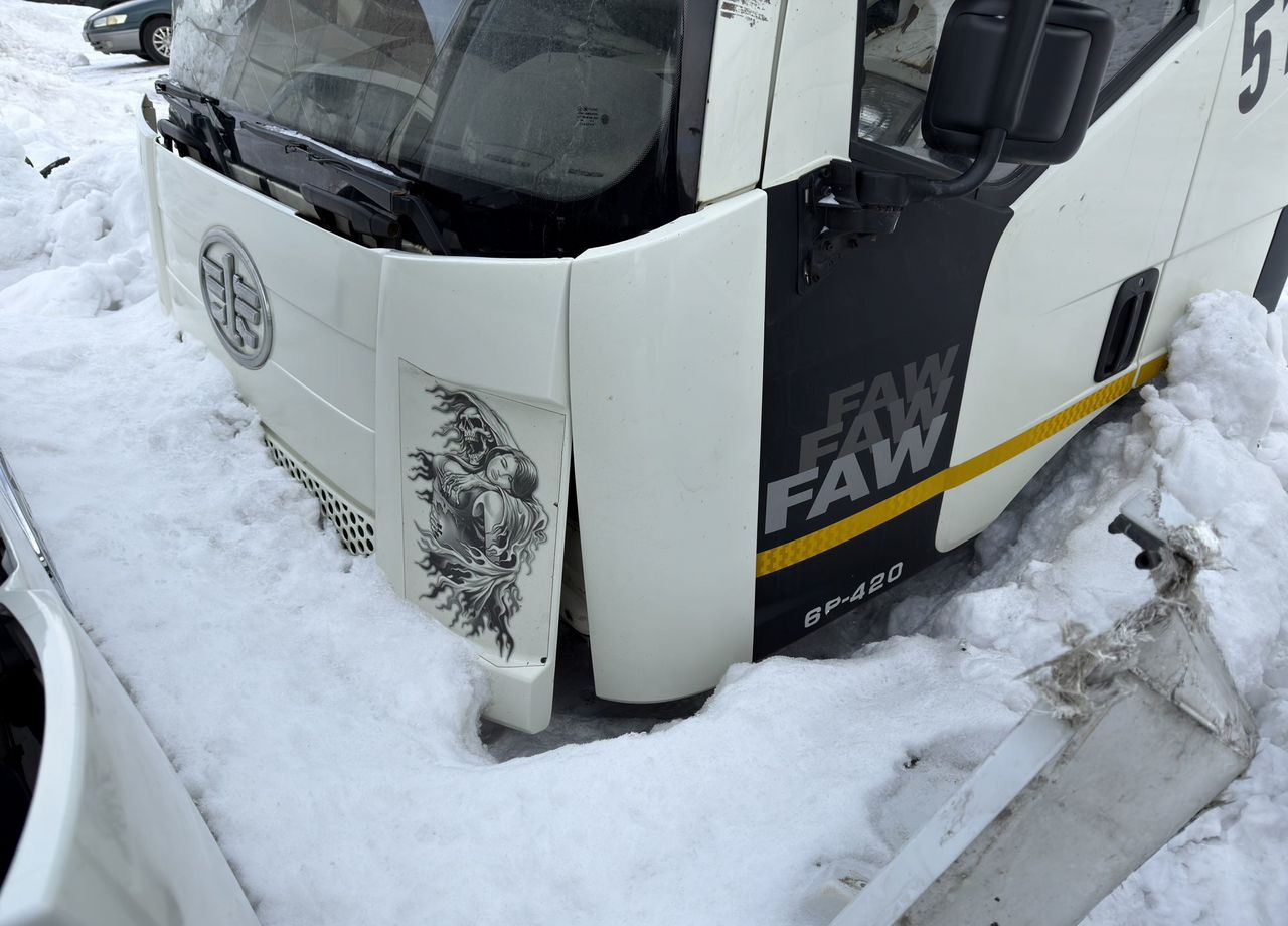 Самосвал FAW J6: фото 13