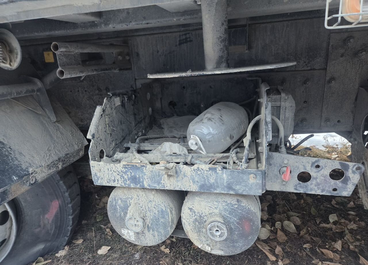 Самосвал FAW J6: фото 10 Самосвал FAW J6: фото 10