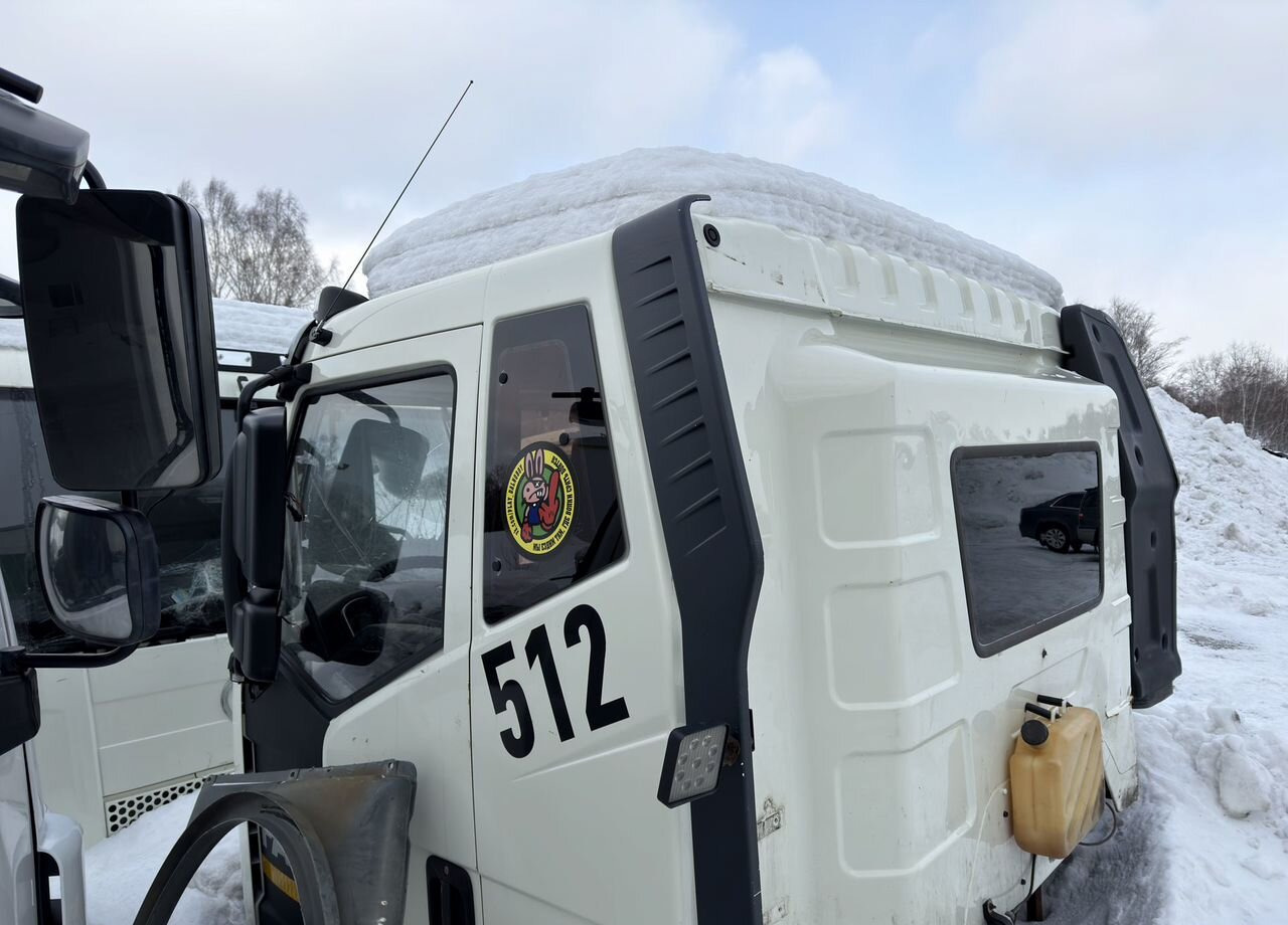 Самосвал FAW J6: фото 10