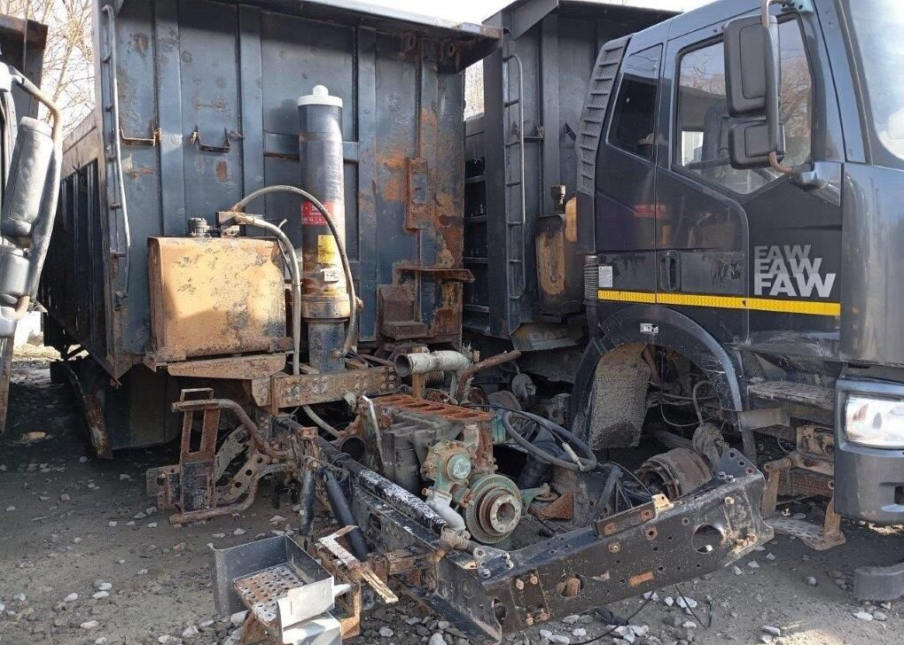 FAW J6 - Самосвал: фото 4 FAW J6 - Самосвал: фото 4