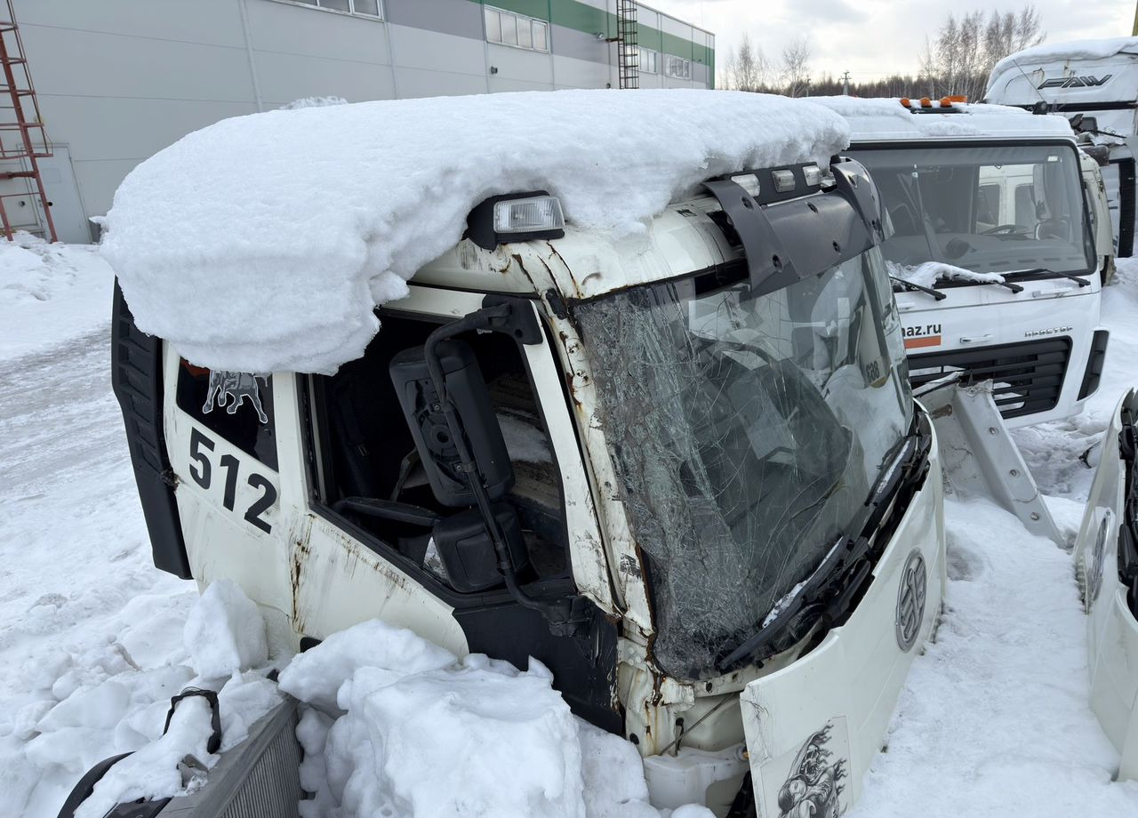 Самосвал FAW J6: фото 8