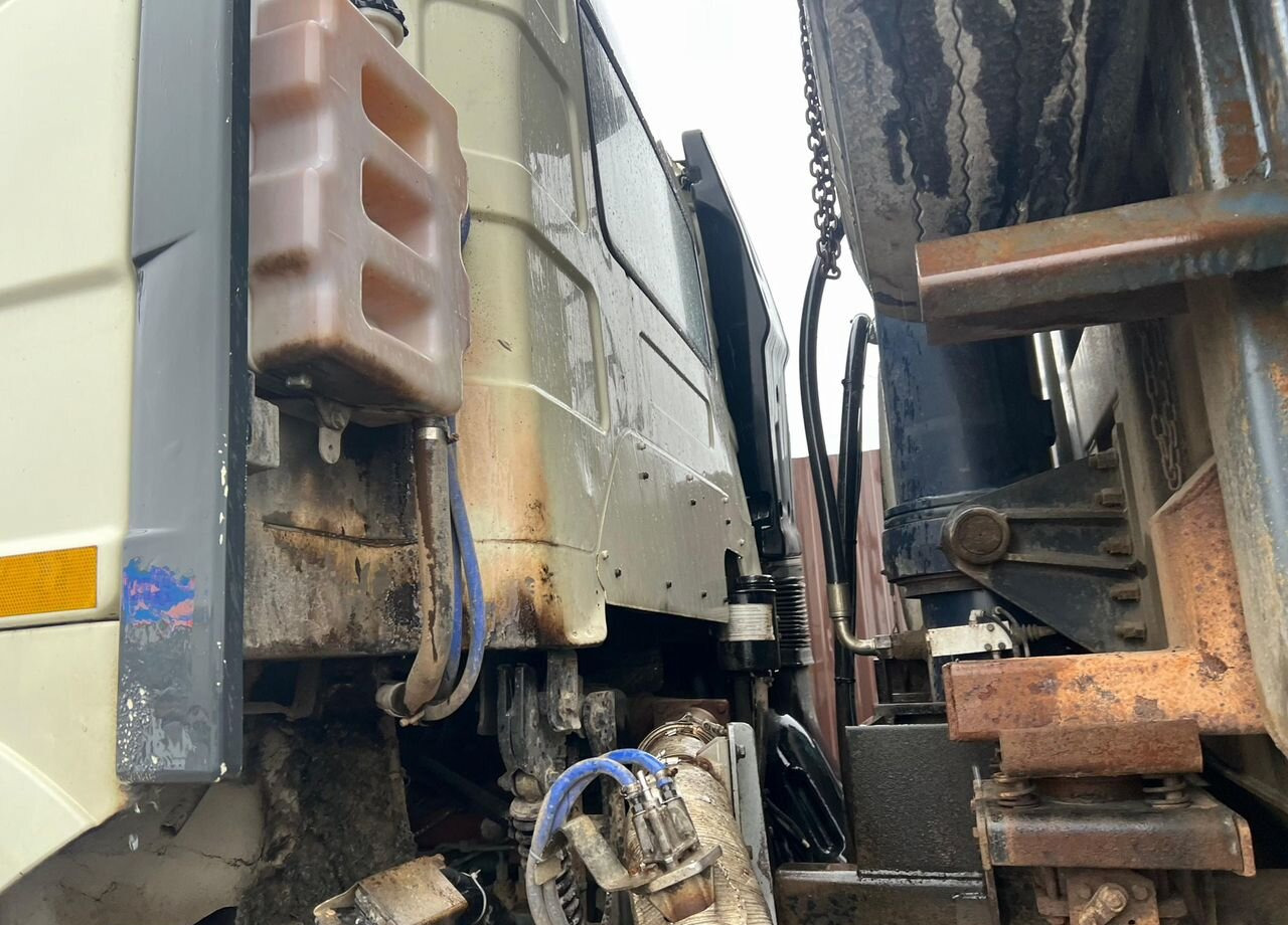 Самосвал FAW J6: фото 40