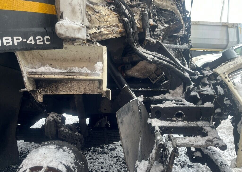 Самосвал FAW J6: фото 18