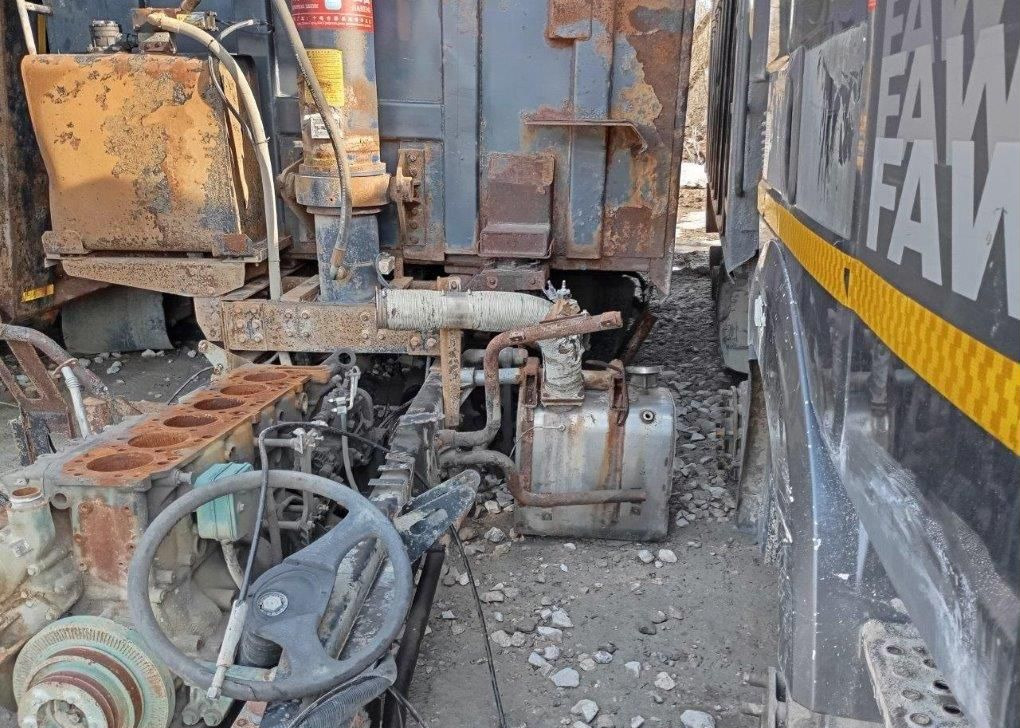 FAW J6 - Самосвал: фото 3 FAW J6 - Самосвал: фото 3