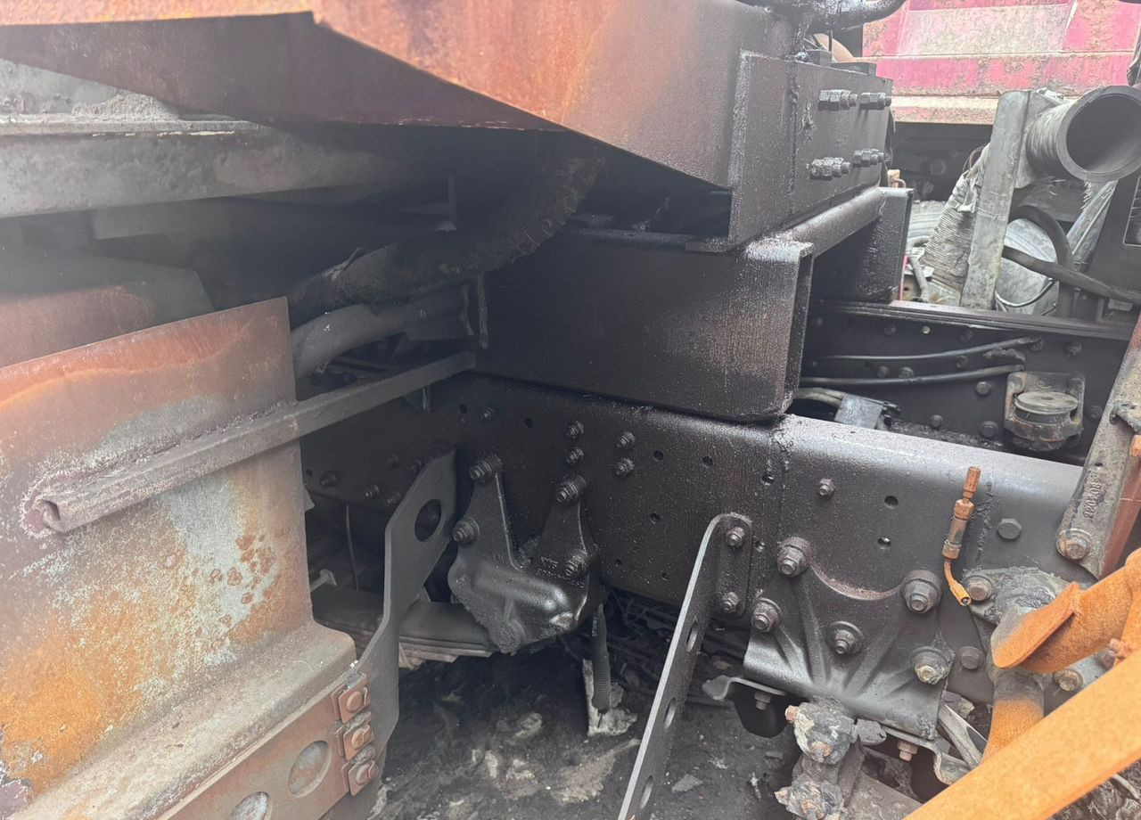 Самосвал FAW J6: фото 16