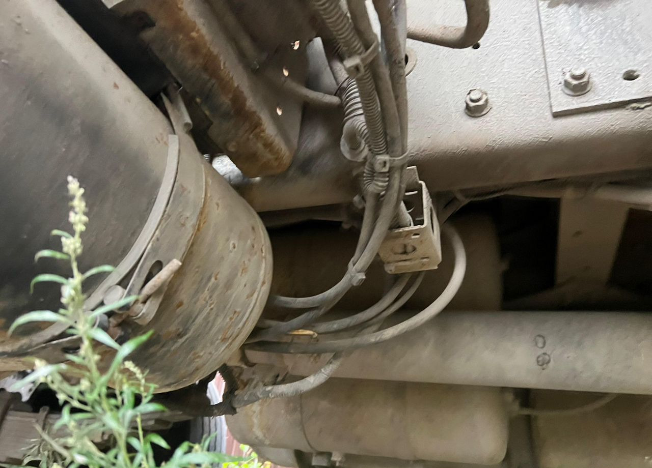 Самосвал FAW J6: фото 31