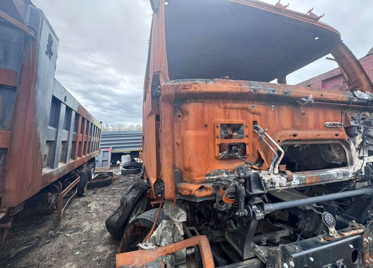 FAW J6 - Самосвал: фото 2 FAW J6 - Самосвал: фото 2