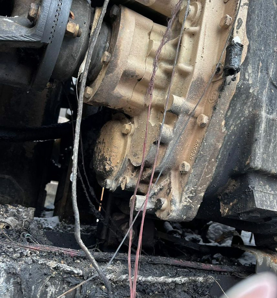 Самосвал FAW J6: фото 21