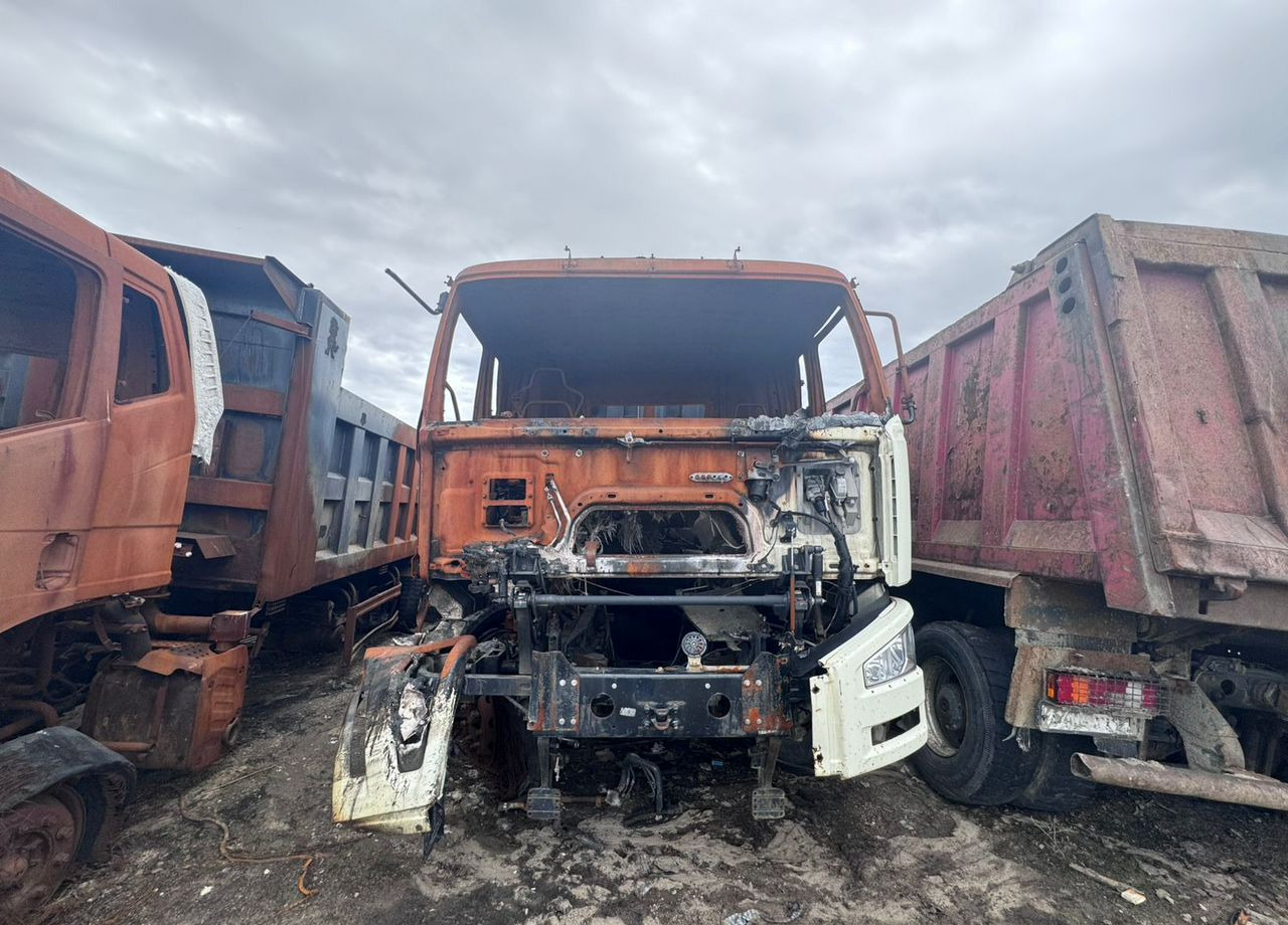 FAW J6 - Самосвал: фото 1 FAW J6 - Самосвал: фото 1