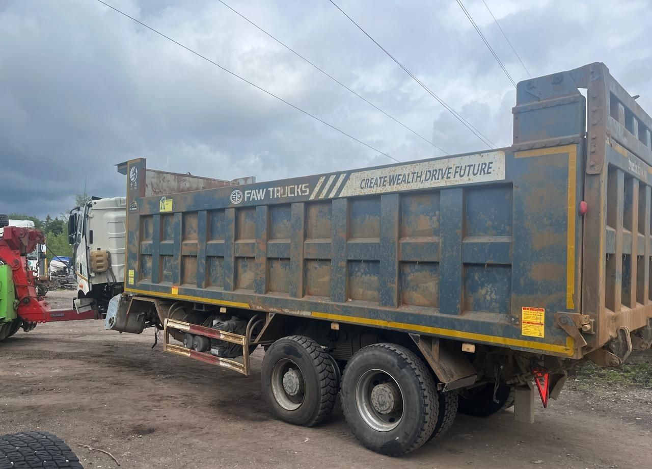 FAW J6 - Самосвал: фото 4 FAW J6 - Самосвал: фото 4